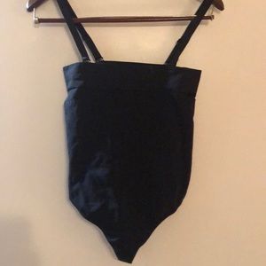 Under boob body shaper